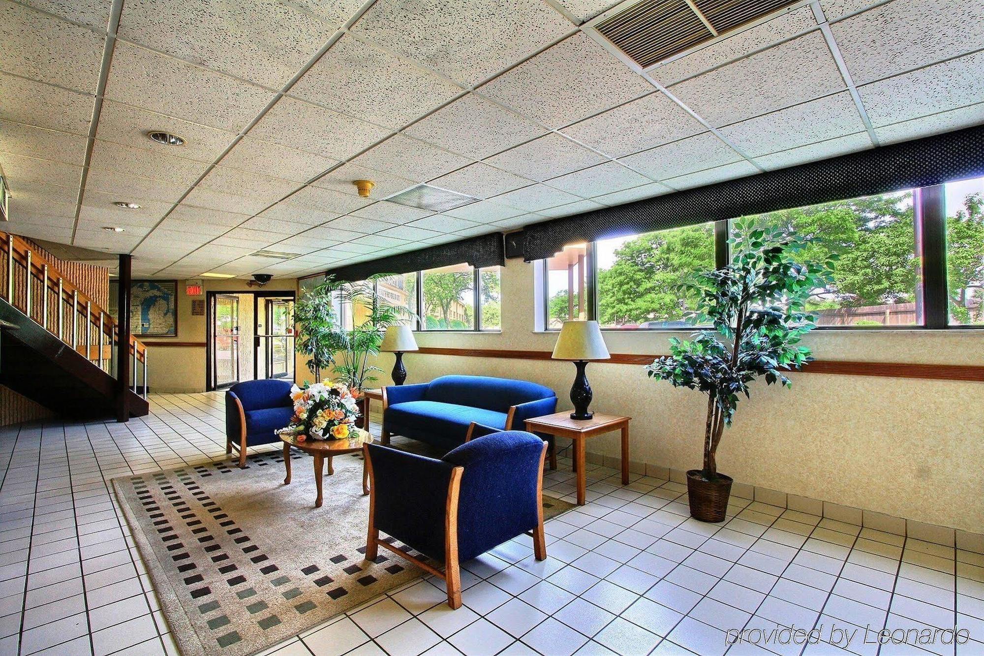 Days Inn & Suites By Wyndham Madison Heights Mi מראה פנימי תמונה